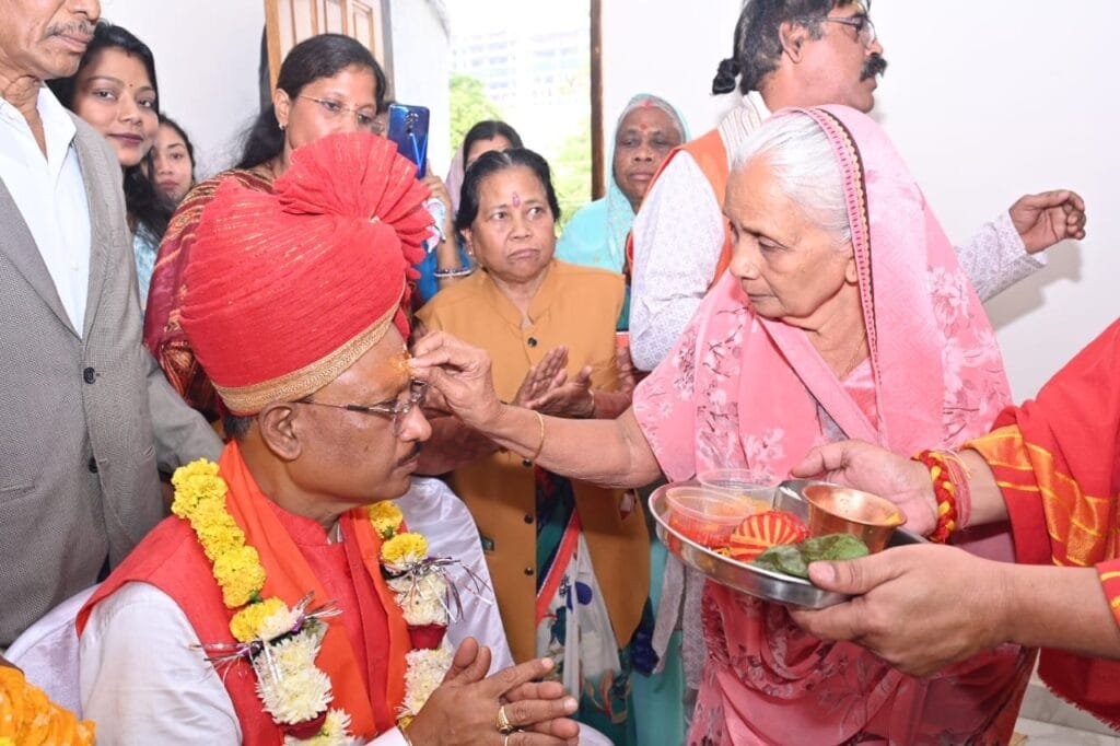 प्रधानमंत्री नरेन्द्र मोदी की गरिमामय उपस्थिति में विष्णु देव साय ने ली छत्तीसगढ़ के मुख्यमंत्री के पद एवं गोपनीयता की शपथ प्रधानमंत्री नरेन्द्र मोदी की गरिमामय उपस्थिति में विष्णु देव साय ने ली छत्तीसगढ़ के मुख्यमंत्री के पद एवं गोपनीयता की शपथ kshititech