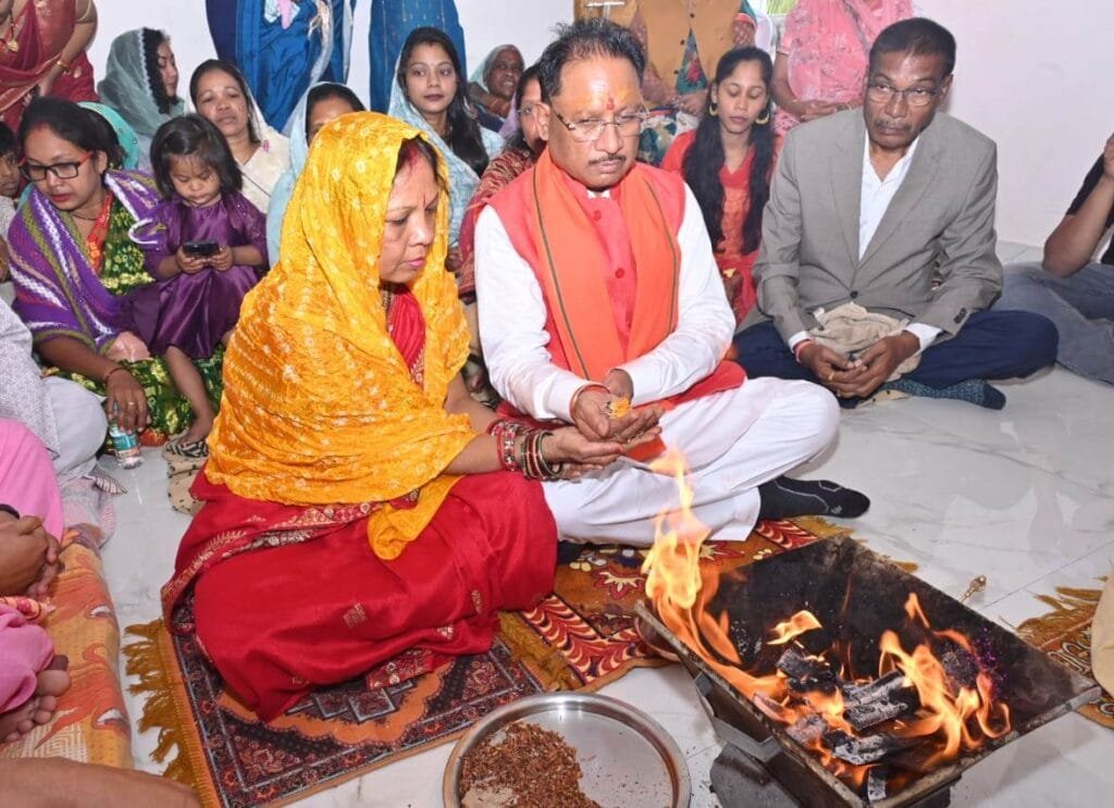 प्रधानमंत्री नरेन्द्र मोदी की गरिमामय उपस्थिति में विष्णु देव साय ने ली छत्तीसगढ़ के मुख्यमंत्री के पद एवं गोपनीयता की शपथ प्रधानमंत्री नरेन्द्र मोदी की गरिमामय उपस्थिति में विष्णु देव साय ने ली छत्तीसगढ़ के मुख्यमंत्री के पद एवं गोपनीयता की शपथ kshititech
