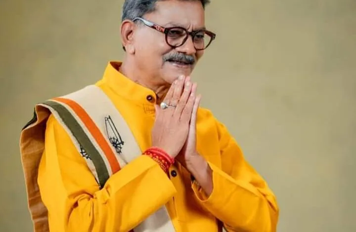 डॉ चरण दास महंत के जन्मदिवस पर कार्यकर्ताओं दी बधाई एवं उनके जीवनी के बारे में दी जानकारी डॉ चरण दास महंत के जन्मदिवस पर कार्यकर्ताओं दी बधाई एवं उनके जीवनी के बारे में दी जानकारी kshititech
