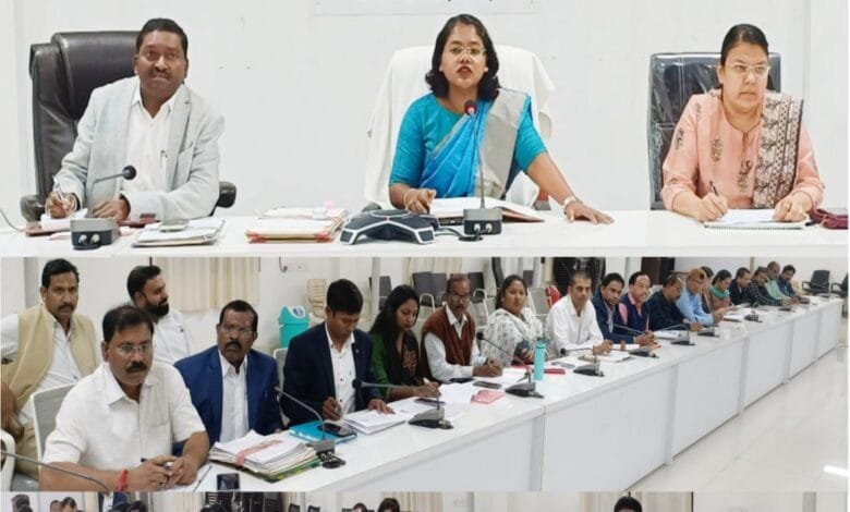 जिले में गणतंत्र दिवस समारोह गरिमामय एवं हर्षाेल्लास के साथ मनाए जाने हेतु सभी तैयारियां सुनिश्चित करने के दिए निर्देश जिले में गणतंत्र दिवस समारोह गरिमामय एवं हर्षाेल्लास के साथ मनाए जाने हेतु सभी तैयारियां सुनिश्चित करने के दिए निर्देश kshititech