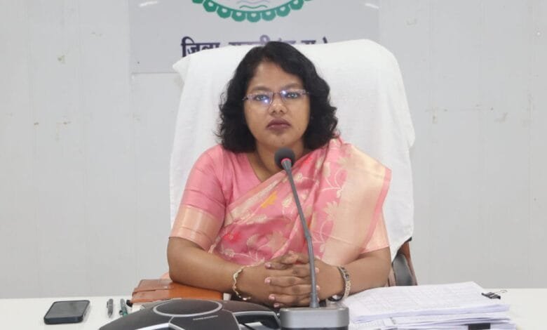 ज्यादा से ज्यादा आयुष्मान कार्ड बनाने के लिए जिले में कल लगाए विशेष शिविर - कलेक्टर ज्यादा से ज्यादा आयुष्मान कार्ड बनाने के लिए जिले में कल लगाए विशेष शिविर - कलेक्टर kshititech