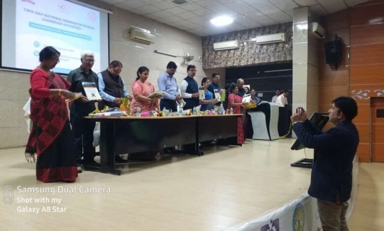 राष्ट्रीय सेमिनार स्कूल लीडरशिप डेवलपमेंट कार्यक्रम में सक्ती जिले से छबिलाल राठौर ने दिया प्रस्तुतीकरण राष्ट्रीय सेमिनार स्कूल लीडरशिप डेवलपमेंट कार्यक्रम में सक्ती जिले से छबिलाल राठौर ने दिया प्रस्तुतीकरण kshititech