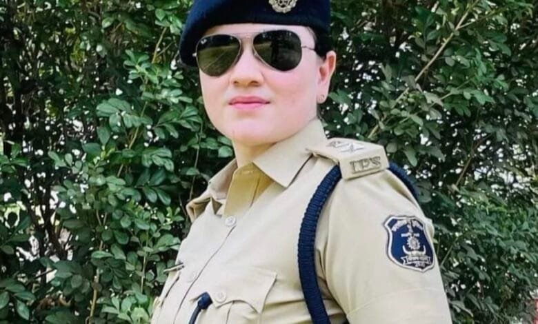 रेंज आईजी समेत 25 जिलों के पुलिस कप्तान का तबादला<br>सक्ती जिले की एसपी होगी अंकिता शर्मा रेंज आईजी समेत 25 जिलों के पुलिस कप्तान का तबादला<br>सक्ती जिले की एसपी होगी अंकिता शर्मा kshititech