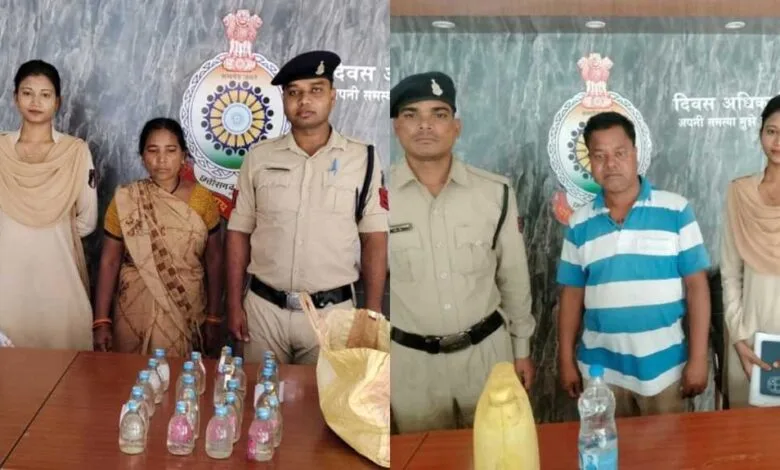 सक्ती पुलिस ने 6 लीटर महुआ शराब और 29 नग देशी प्लेन शराब के साथ दो आरोपी को किया गिरफ्तार सक्ती पुलिस ने 6 लीटर महुआ शराब और 29 नग देशी प्लेन शराब के साथ दो आरोपी को किया गिरफ्तार kshititech
