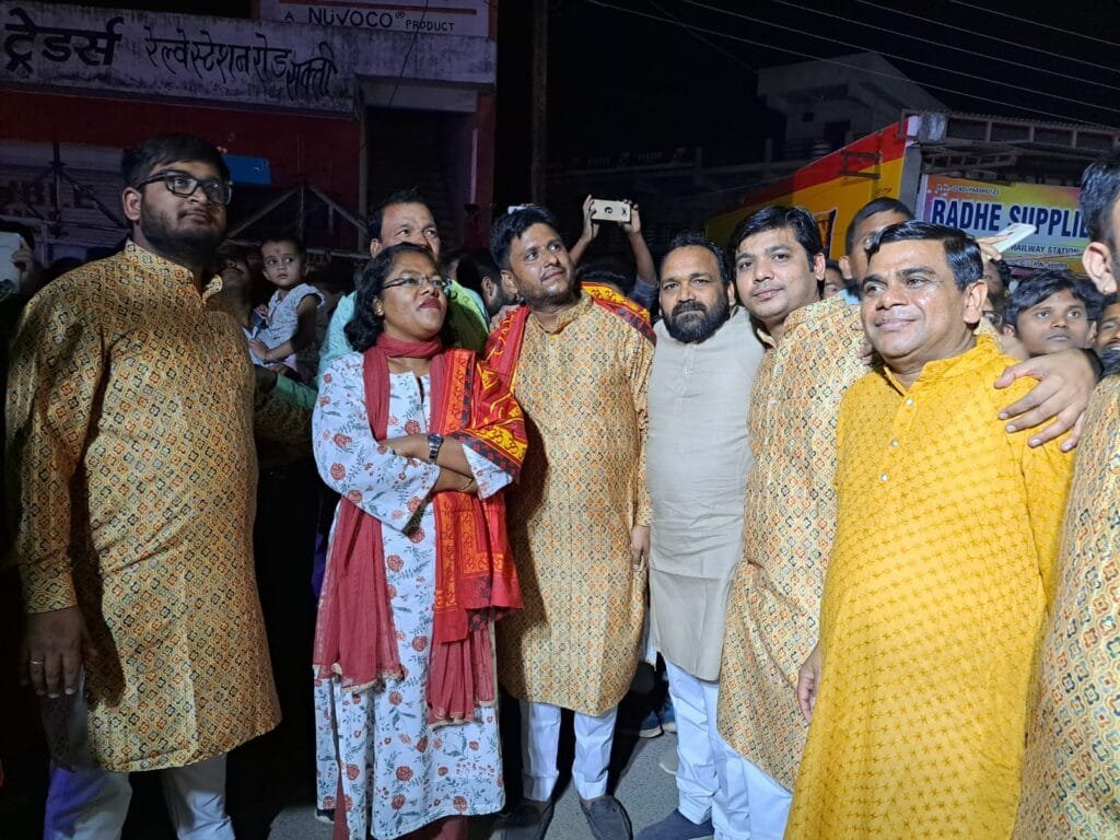 महाशिवरात्रि पर्व पर सक्ती में निकली भव्य शिव बारात, तुर्री धाम एवं श्री राम मंदिर में भी सजा महादेव का भव्य दरबार महाशिवरात्रि पर्व पर सक्ती में निकली भव्य शिव बारात, तुर्री धाम एवं श्री राम मंदिर में भी सजा महादेव का भव्य दरबार kshititech