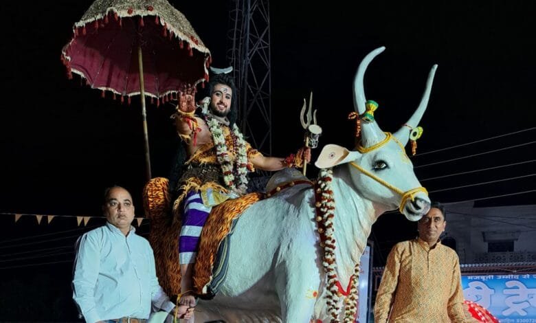 महाशिवरात्रि पर्व पर सक्ती में निकली भव्य शिव बारात, तुर्री धाम एवं श्री राम मंदिर में भी सजा महादेव का भव्य दरबार महाशिवरात्रि पर्व पर सक्ती में निकली भव्य शिव बारात, तुर्री धाम एवं श्री राम मंदिर में भी सजा महादेव का भव्य दरबार kshititech