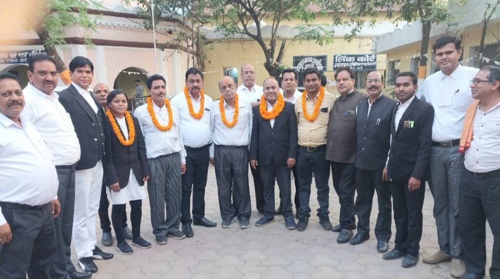 अधिवक्ता संघ का चुनाव : नरेश सेवक अध्यक्ष, संजय अग्रवाल उपाध्यक्ष, सुरीत चंद्रा बने सचिव अधिवक्ता संघ का चुनाव : नरेश सेवक अध्यक्ष, संजय अग्रवाल उपाध्यक्ष, सुरीत चंद्रा बने सचिव kshititech