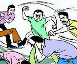 बारात आए युवक से एक नामजद सहित उसके अन्य साथियों ने की मारपीट बारात आए युवक से एक नामजद सहित उसके अन्य साथियों ने की मारपीट kshititech