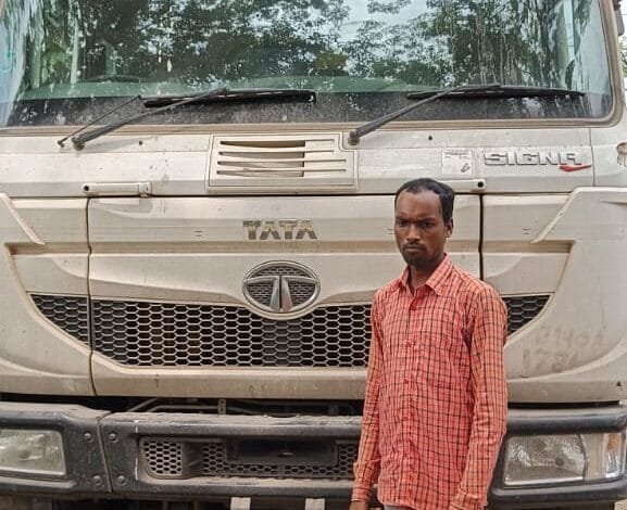 कलेक्टर के निर्देश पर अवैध राखड़ डंप पर की गई कार्यवाही कलेक्टर के निर्देश पर अवैध राखड़ डंप पर की गई कार्यवाही kshititech