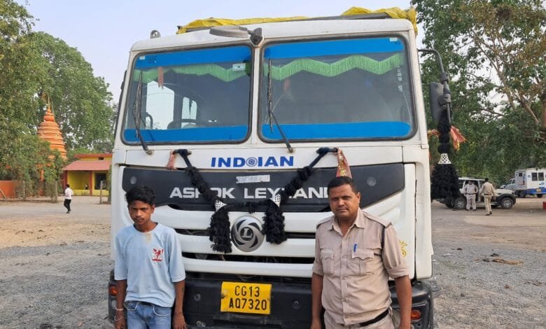 खनिज के अवैध परिवहन पर की गई कार्यवाही खनिज के अवैध परिवहन पर की गई कार्यवाही kshititech