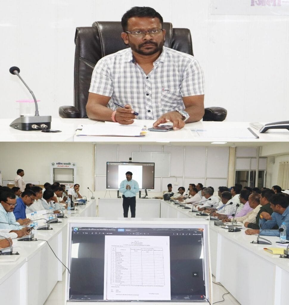 मतगणना पर्यवेक्षक, मतगणना सहायक और माइक्रो आब्जर्वर को दिया गया द्वितीय चरण का मतगणना प्रशिक्षण मतगणना पर्यवेक्षक, मतगणना सहायक और माइक्रो आब्जर्वर को दिया गया द्वितीय चरण का मतगणना प्रशिक्षण kshititech