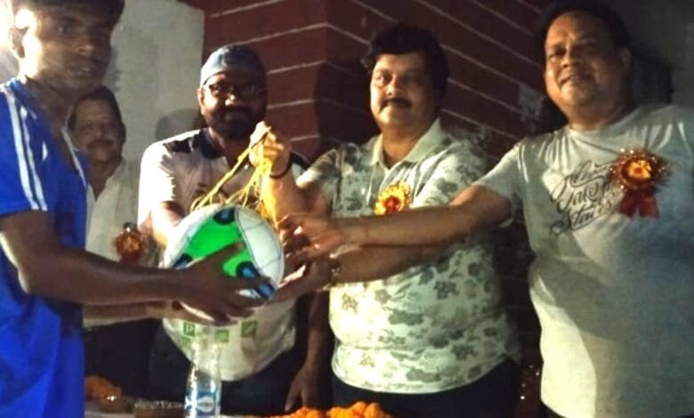 कॉलेज ग्राउंड में अंडर 16 रात्रि कालीन 9 साइड फुटबॉल प्रतियोगिता का हुआ आगाज कॉलेज ग्राउंड में अंडर 16 रात्रि कालीन 9 साइड फुटबॉल प्रतियोगिता का हुआ आगाज kshititech
