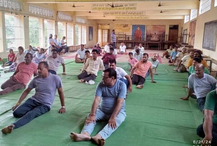सक्ती के सरस्वती शिशु मंदिर विद्यालय में भाजपा का जिला स्तरीय योग दिवस कार्यक्रम आयोजित सक्ती के सरस्वती शिशु मंदिर विद्यालय में भाजपा का जिला स्तरीय योग दिवस कार्यक्रम आयोजित kshititech