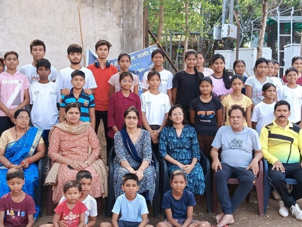 घनश्याम वाटिका में विश्व श्रम निषेध दिवस पर न्यायाधीश हुए शामिल घनश्याम वाटिका में विश्व श्रम निषेध दिवस पर न्यायाधीश हुए शामिल kshititech