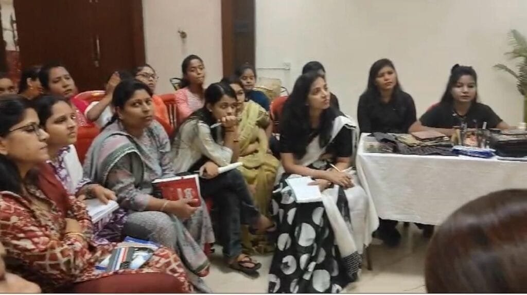 अखिल भारतीय मारवाड़ी महिला सम्मेलन शिवरीनारायण शाखा ने महिला सशक्तिकरण के लिए एक दिवसीय शिविर का किया आयोजन अखिल भारतीय मारवाड़ी महिला सम्मेलन शिवरीनारायण शाखा ने महिला सशक्तिकरण के लिए एक दिवसीय शिविर का किया आयोजन kshititech