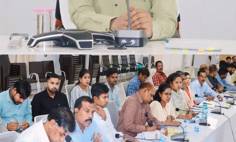बरसात के मौसम में स्कूलों, आंगनबाड़ी केंद्रों सहित अन्य स्थल चिन्हांकित कर जिले में कराए पौधरोपण-कलेक्टर बरसात के मौसम में स्कूलों, आंगनबाड़ी केंद्रों सहित अन्य स्थल चिन्हांकित कर जिले में कराए पौधरोपण-कलेक्टर kshititech