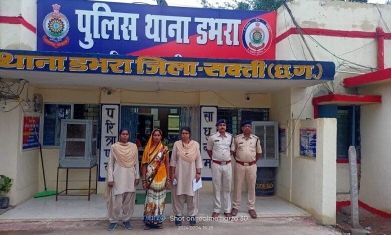 बुजुर्ग महिला की हत्या करने वाली आरोपी चढ़ी पुलिस के हत्थे बुजुर्ग महिला की हत्या करने वाली आरोपी चढ़ी पुलिस के हत्थे kshititech