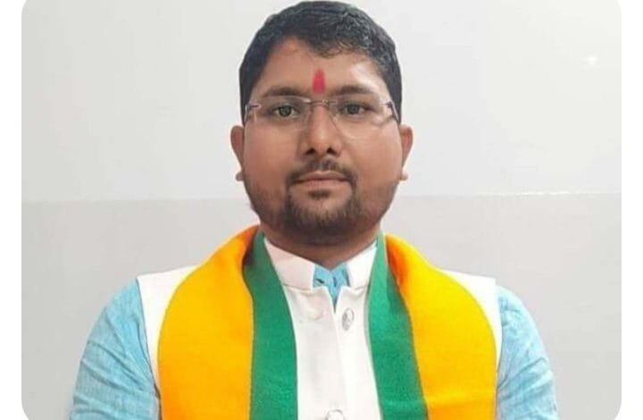 सतनामी समाज के बिलासपुर संभाग अध्यक्ष बनाए गए बाराद्वार के डॉ. धीरेंद्र खूंटे सतनामी समाज के बिलासपुर संभाग अध्यक्ष बनाए गए बाराद्वार के डॉ. धीरेंद्र खूंटे kshititech