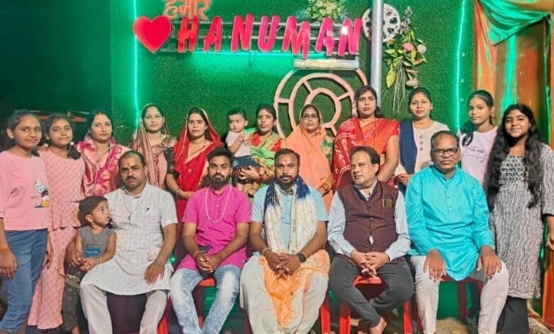 श्री सिद्ध हनुमान मंदिर की 61 वें महाआरती में पंडित मनोज कुमार पांडे हुए शामिल श्री सिद्ध हनुमान मंदिर की 61 वें महाआरती में पंडित मनोज कुमार पांडे हुए शामिल kshititech