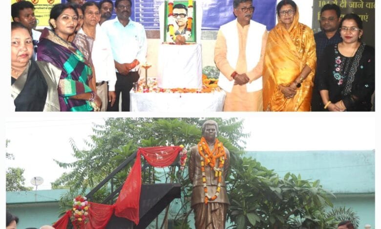 किसानों एवँ गरीबों के सच्चे हितैषी थे स्व बिसाहू दास महन्त - डॉ चरण दास महन्त किसानों एवँ गरीबों के सच्चे हितैषी थे स्व बिसाहू दास महन्त - डॉ चरण दास महन्त kshititech