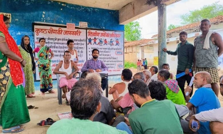 कृषि विभाग द्वारा पीएम-किसान योजना अंतर्गत शिविर व डोर टू डोर अभियान चलाकर भरवाए जा रहे फॉर्म कृषि विभाग द्वारा पीएम-किसान योजना अंतर्गत शिविर व डोर टू डोर अभियान चलाकर भरवाए जा रहे फॉर्म kshititech