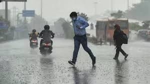 तेज हवाओं के साथ अंचल में झमाझम बारिश तेज हवाओं के साथ अंचल में झमाझम बारिश kshititech