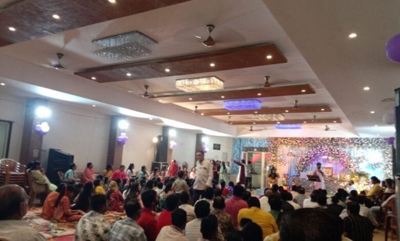 डालमिया परिवार द्वारा 10 अगस्त को हुआ भोलेनाथ की भजन संध्या का आयोजन डालमिया परिवार द्वारा 10 अगस्त को हुआ भोलेनाथ की भजन संध्या का आयोजन kshititech