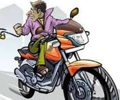 स्वतंत्रता दिवस के अवसर पर स्कूल कार्यक्रम देखने आए व्यक्ति की बाइक पार स्वतंत्रता दिवस के अवसर पर स्कूल कार्यक्रम देखने आए व्यक्ति की बाइक पार kshititech