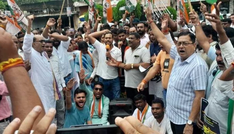 विधायक के नेतृत्व में सक्ती में जेल भरो आंदोलन का हुआ आयोजन विधायक के नेतृत्व में सक्ती में जेल भरो आंदोलन का हुआ आयोजन kshititech
