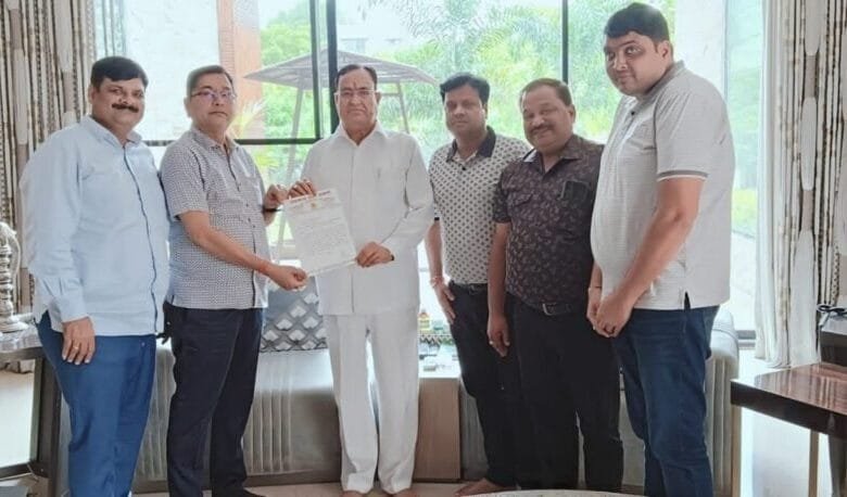 सक्ती में अग्रसेन जयंती समारोह के मुख्य अतिथि होंगे छत्तीसगढ़ विधानसभा के पूर्व अध्यक्ष गौरीशंकर अग्रवाल सक्ती में अग्रसेन जयंती समारोह के मुख्य अतिथि होंगे छत्तीसगढ़ विधानसभा के पूर्व अध्यक्ष गौरीशंकर अग्रवाल kshititech