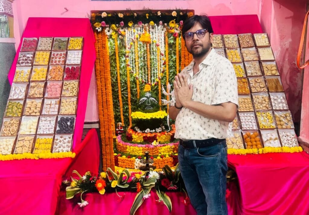 महाशिवरात्रि के पर्व पर श्री राम मंदिर सक्ती में हुई महाआरती, भजन कीर्तन, लगाया गया छप्पन भोग महाशिवरात्रि के पर्व पर श्री राम मंदिर सक्ती में हुई महाआरती, भजन कीर्तन, लगाया गया छप्पन भोग kshititech