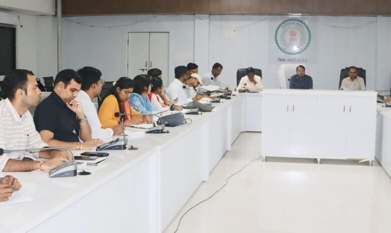 विशेष संक्षिप्त पुनरीक्षण कार्यक्रम 2025 के संबंध में राजनीतिक दलों की बैठक हुई आयोजित विशेष संक्षिप्त पुनरीक्षण कार्यक्रम 2025 के संबंध में राजनीतिक दलों की बैठक हुई आयोजित kshititech