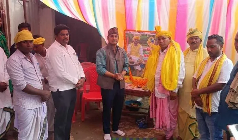 राजा धर्मेंद्र सिंह पहुचे खैरा (तुर्रिधाम) स्व. हरपाल सिंह जी को दी श्रद्धांजलि राजा धर्मेंद्र सिंह पहुचे खैरा (तुर्रिधाम) स्व. हरपाल सिंह जी को दी श्रद्धांजलि kshititech