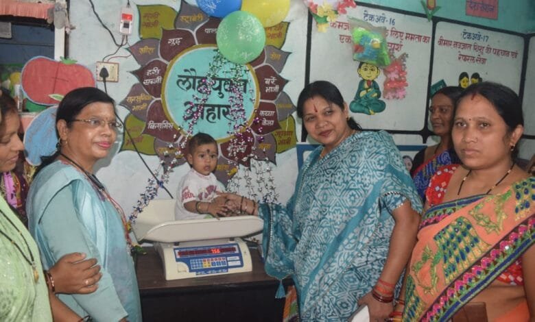 आंगनबाड़ी केंद्र मसनियाकला में सांसद श्रीमती कमलेश जांगड़े की उपस्थिति में वजन त्योहार और गोद भराई कार्यक्रम का हुआ आयोजन आंगनबाड़ी केंद्र मसनियाकला में सांसद श्रीमती कमलेश जांगड़े की उपस्थिति में वजन त्योहार और गोद भराई कार्यक्रम का हुआ आयोजन kshititech