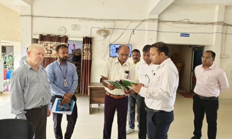कलेक्टर ने मालखरौदा विकासखंड के आंगनबाड़ी केंद्र, सेजेस विद्यालय, परियोजना अधिकारी कार्यालय, जनपद कार्यालय सहित विभिन्न कार्यों का किया औचक निरीक्षण कलेक्टर ने मालखरौदा विकासखंड के आंगनबाड़ी केंद्र, सेजेस विद्यालय, परियोजना अधिकारी कार्यालय, जनपद कार्यालय सहित विभिन्न कार्यों का किया औचक निरीक्षण kshititech