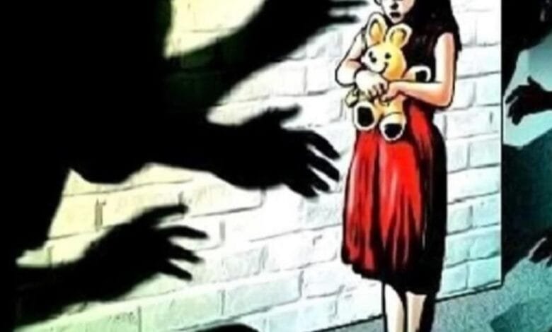 घर के अंदर घुसकर युवती से छेड़छाड़ करने वाले आरोपी के खिलाफ FIR दर्ज <br>जैजैपुर पुलिस जांच में जुटी घर के अंदर घुसकर युवती से छेड़छाड़ करने वाले आरोपी के खिलाफ FIR दर्ज <br>जैजैपुर पुलिस जांच में जुटी kshititech