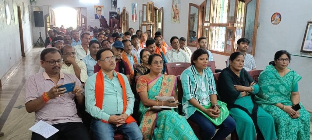 भाजपा जिला कार्यालय सक्ती में सदस्यता अभियान का समीक्षा बैठक संपन्न भाजपा जिला कार्यालय सक्ती में सदस्यता अभियान का समीक्षा बैठक संपन्न kshititech