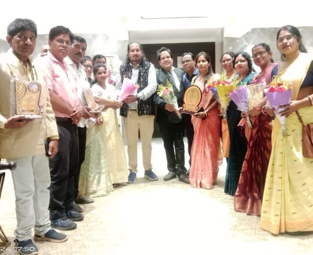 नारीशक्ति की सहभागिता से संगठन हो रहा सशक्त… डा महताब राय, राष्ट्रीय अध्यक्ष नारीशक्ति की सहभागिता से संगठन हो रहा सशक्त… डा महताब राय, राष्ट्रीय अध्यक्ष kshititech