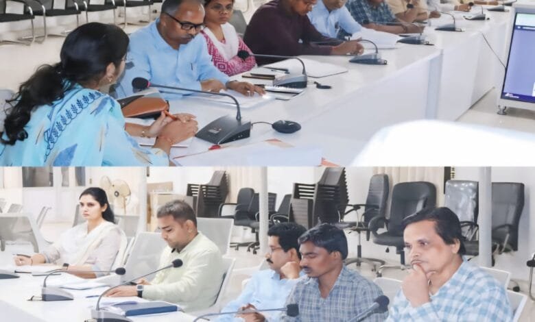 कलेक्टर ने सहकार से समृद्धि के तहत नवाचारी प्रयोगों के क्रियान्वयन के लिए ज्वाइंट वर्किंग कमिटी की ली बैठक कलेक्टर ने सहकार से समृद्धि के तहत नवाचारी प्रयोगों के क्रियान्वयन के लिए ज्वाइंट वर्किंग कमिटी की ली बैठक kshititech