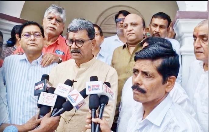 प्रदेश में लगातार बढ़ रही आपराधिक गतिविधियों को लेकर भड़के डॉ. महंत ने राज्य सरकार को जमकर सुनाई खरी-खोटी, कहा- राज्य सरकार पूरी तरह विफल, दे देना चाहिए इस्तीफा प्रदेश में लगातार बढ़ रही आपराधिक गतिविधियों को लेकर भड़के डॉ. महंत ने राज्य सरकार को जमकर सुनाई खरी-खोटी, कहा- राज्य सरकार पूरी तरह विफल, दे देना चाहिए इस्तीफा kshititech