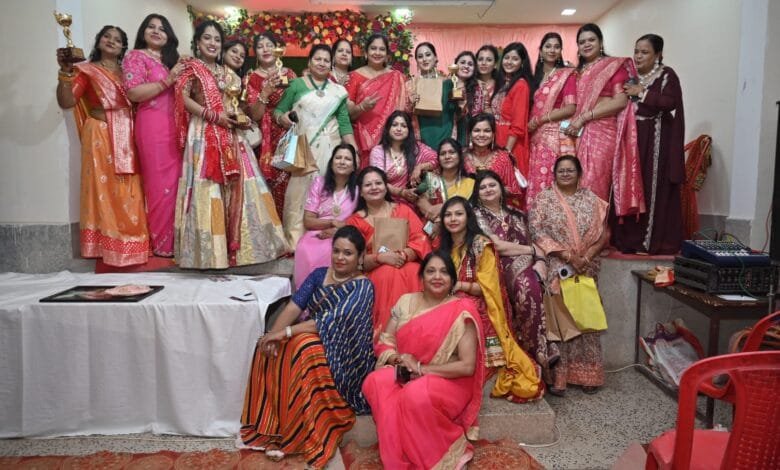 कमला हरी एवेन्यू में करवा चौथ पर्व पर हुआ कार्यक्रम का आयोजन कमला हरी एवेन्यू में करवा चौथ पर्व पर हुआ कार्यक्रम का आयोजन kshititech
