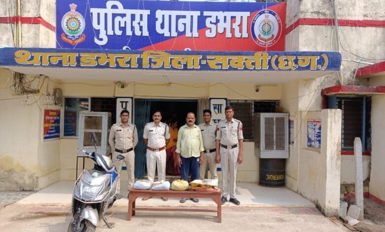 03 किलो 180 ग्राम मादक पदार्थ गांजा के साथ एक आरोपी गिरफ्तार 03 किलो 180 ग्राम मादक पदार्थ गांजा के साथ एक आरोपी गिरफ्तार kshititech