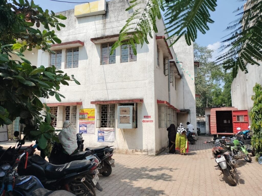 उप डाकघर सक्ती में हो रही है ग्राहकों को परेशानिया उप डाकघर सक्ती में हो रही है ग्राहकों को परेशानिया kshititech