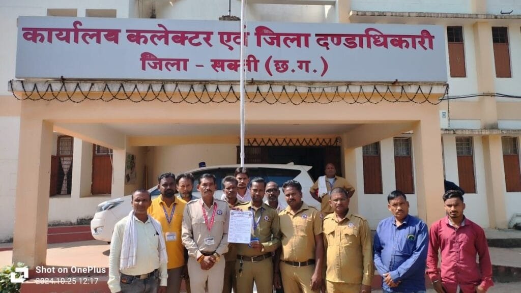 छत्तीसगढ़ ड्राइवर महा संगठन ने प्रशासन के समक्ष रखी अपनी तीन सूत्रीय मांगे छत्तीसगढ़ ड्राइवर महा संगठन ने प्रशासन के समक्ष रखी अपनी तीन सूत्रीय मांगे kshititech