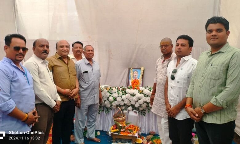 गौ सेवक संस्थापक मंयक सिंह ठाकुर के पिताजी के निधन पर श्रद्धाजली अर्पित करने पहुंचे बड़ी संख्या में नगर एवम् ग्रामवासी गौ सेवक संस्थापक मंयक सिंह ठाकुर के पिताजी के निधन पर श्रद्धाजली अर्पित करने पहुंचे बड़ी संख्या में नगर एवम् ग्रामवासी kshititech