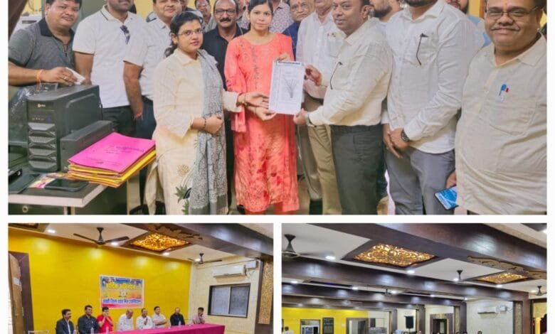 जिला चावल उद्योग संघ ने कस्टम मिलिंग संबंधी समस्याओं के संबंध में कलेक्टर के नाम जिला खाद्य अधिकारी , जिला विपणन अधिकारी को सोपा ज्ञापन जिला चावल उद्योग संघ ने कस्टम मिलिंग संबंधी समस्याओं के संबंध में कलेक्टर के नाम जिला खाद्य अधिकारी , जिला विपणन अधिकारी को सोपा ज्ञापन kshititech