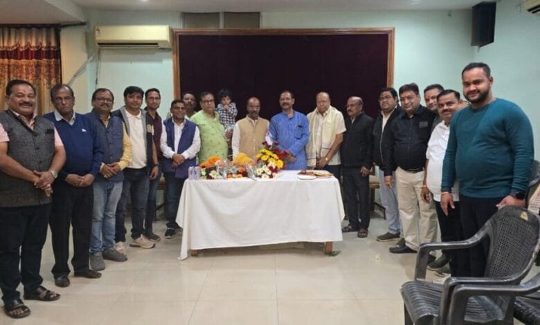 सेवा तथा रचनात्मक कार्यों के साथ मना पूर्व नगर पालिका अध्यक्ष रामअवतार का जन्मदिन सेवा तथा रचनात्मक कार्यों के साथ मना पूर्व नगर पालिका अध्यक्ष रामअवतार का जन्मदिन kshititech