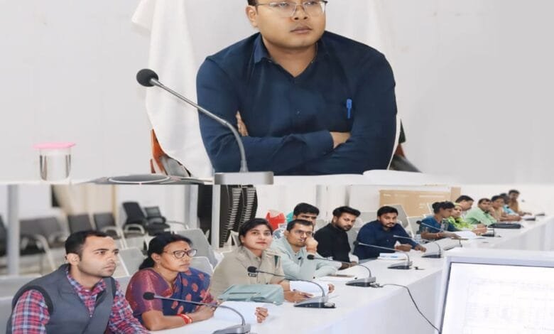 जल जीवन मिशन अंतर्गत प्राप्त लक्ष्यों को योजनाबद्ध ढंग से निर्धारित समय सीमा में करे पूर्ण- कलेक्टर जल जीवन मिशन अंतर्गत प्राप्त लक्ष्यों को योजनाबद्ध ढंग से निर्धारित समय सीमा में करे पूर्ण- कलेक्टर kshititech