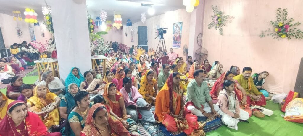 संसार में प्रत्येक प्राणियों का जन्म अपने-अपने कर्मों के अनुसार होता है , किंतु भगवान का अवतार करुणावश ही होता है - भागवताचार्य राजेंद्र जी महाराज संसार में प्रत्येक प्राणियों का जन्म अपने-अपने कर्मों के अनुसार होता है , किंतु भगवान का अवतार करुणावश ही होता है - भागवताचार्य राजेंद्र जी महाराज kshititech