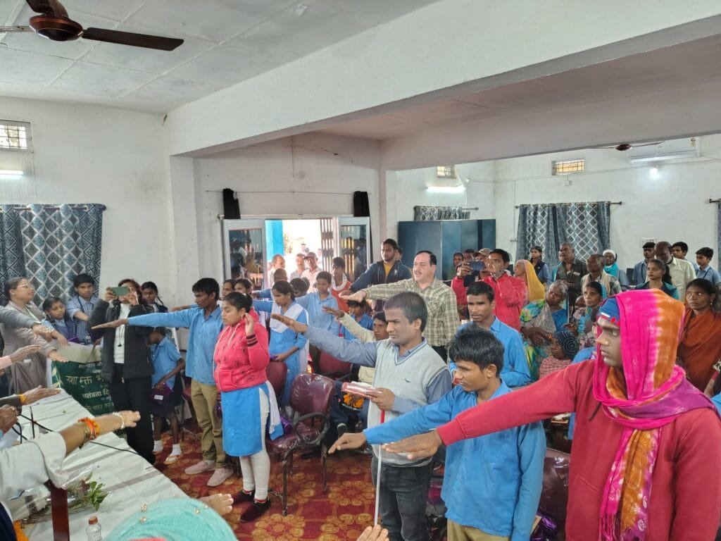 सुशासन का पहला साल पूर्ण होने के उपलक्ष्य में समाज कल्याण विभाग द्वारा दिव्यांगजन, वरिष्ठ नागरिक और ट्रांसजेंडर का किया गया सम्मान सुशासन का पहला साल पूर्ण होने के उपलक्ष्य में समाज कल्याण विभाग द्वारा दिव्यांगजन, वरिष्ठ नागरिक और ट्रांसजेंडर का किया गया सम्मान kshititech